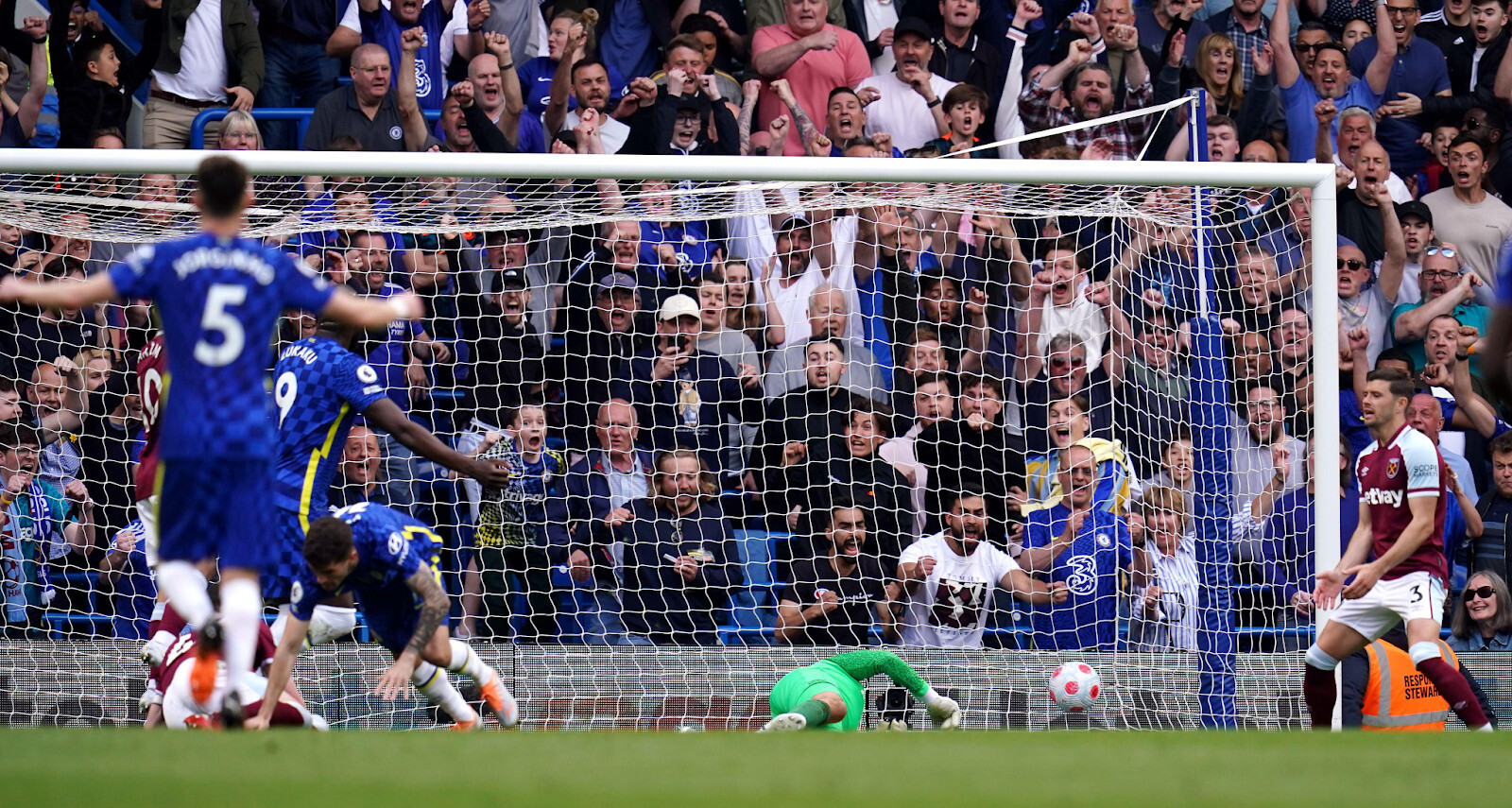 Kèo Penalty trong cá độ bóng đá gồm những loại nào? 8 Khi chơi kèo Penalty bạn cần ghi nhớ những kinh nghiệm gì?