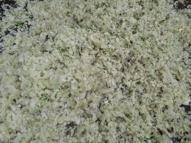 Hướng dẫn cách cho gà ăn thân cây chuối đúng cách nhất 8 Mỗi giai đoạn của gà sẽ có cách cho thân chuối băm khác nhau